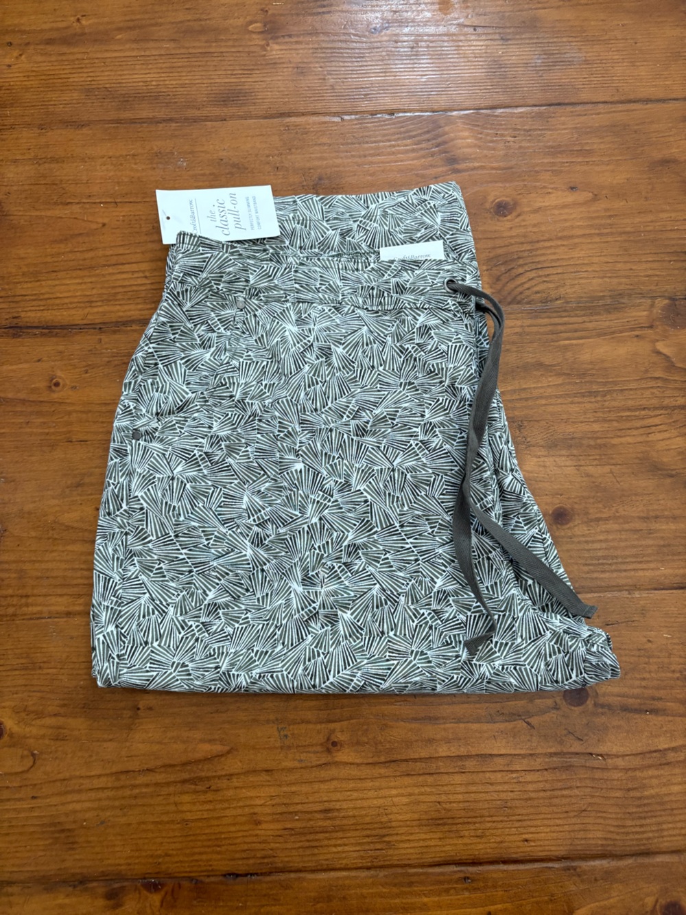 Women’s Cotton 96% and Rayon 4% Capri Elastic Waist String Capris with Pockets